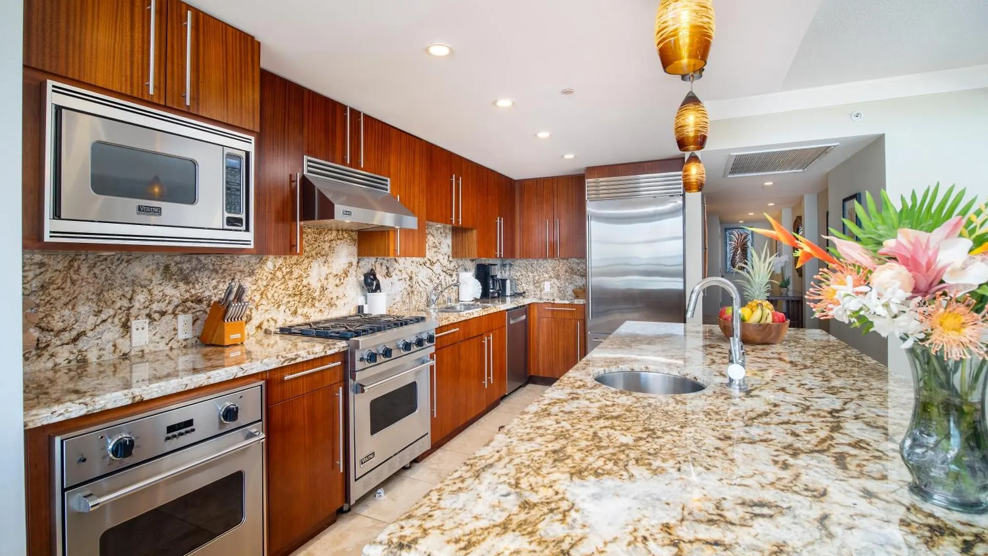 Holiday home Oceanfront Views Above Dukes - Wrap Around Lanai - Outdoor Kitchen Honua Kai H351 Villa Lahaina