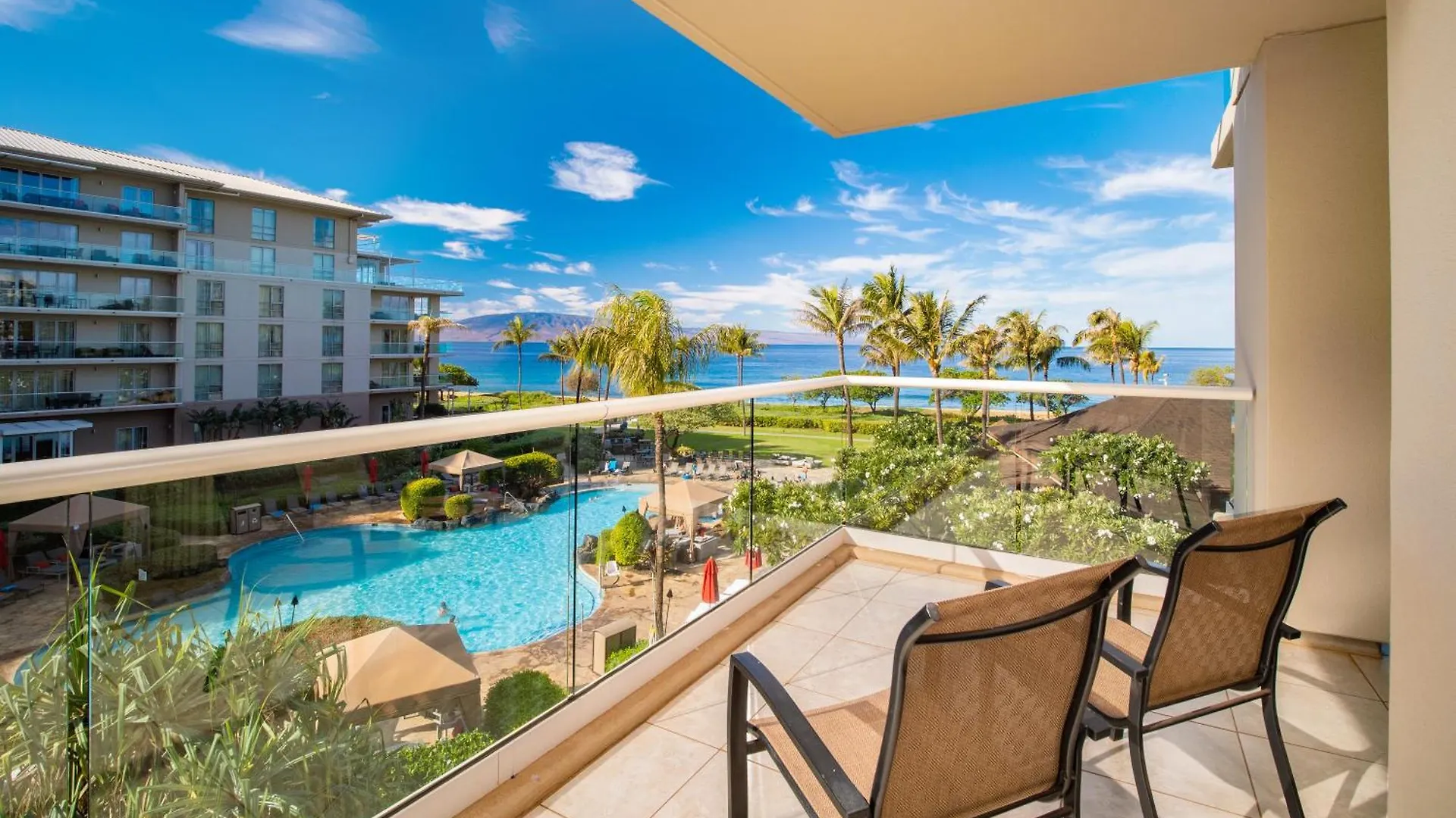 Oceanfront Views Above Dukes - Wrap Around Lanai - Outdoor Kitchen Honua Kai H351 Villa Lahaina United States