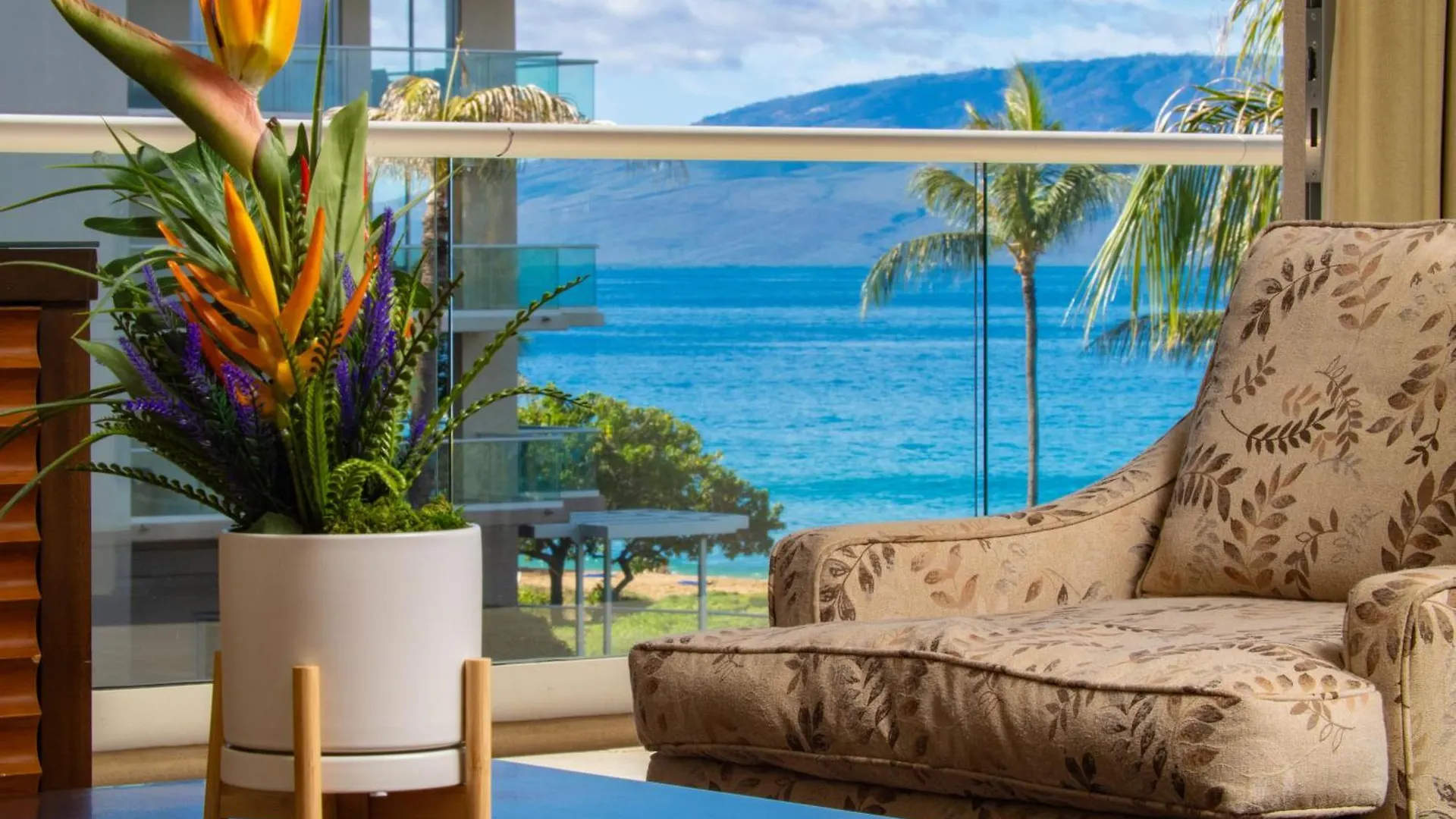 Oceanfront Views Above Dukes - Wrap Around Lanai - Outdoor Kitchen Honua Kai H351 Villa Lahaina 0*,